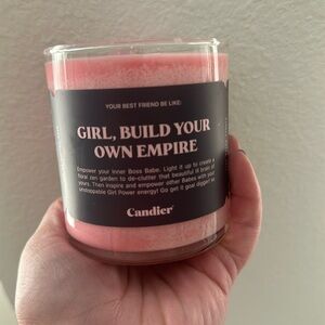 BNWT Candier candle